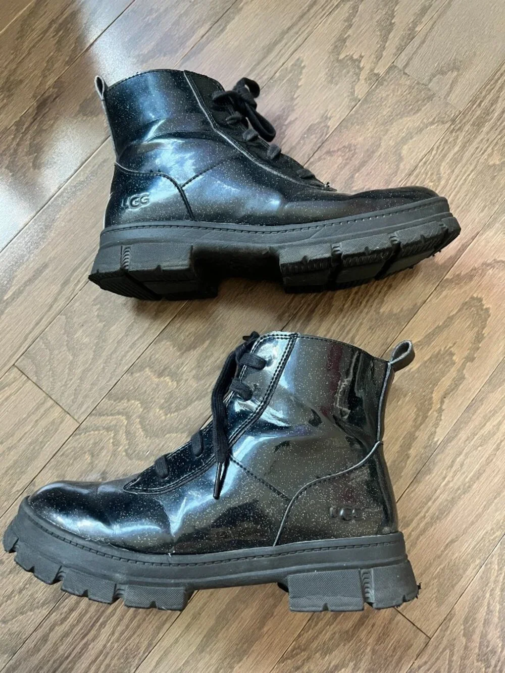 UGG authentic kids